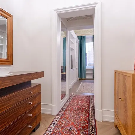 Διαμέρισμα Spanish Steps Luxury *